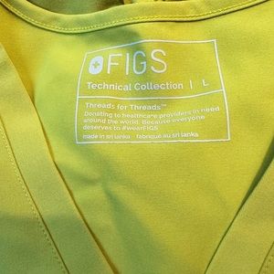 FIGS Limeade scrub set